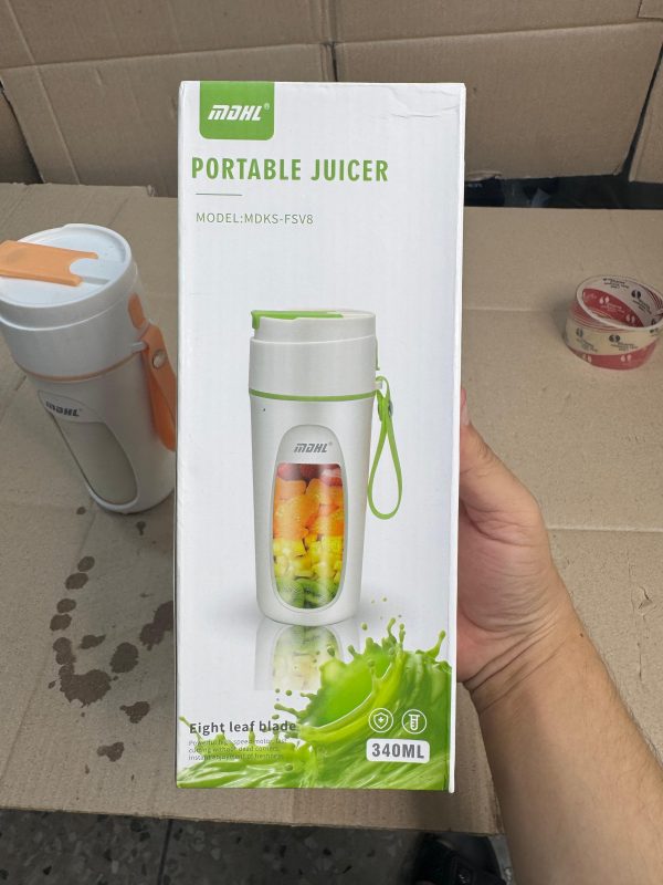 8 Blades- Mini Portable Rechargeable Juicer Blender
